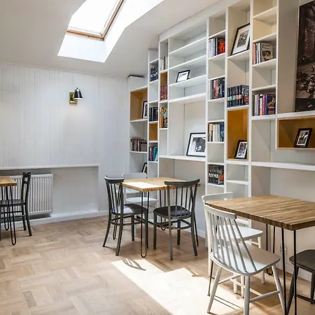 Irysowy Premium Homestay Warsaw